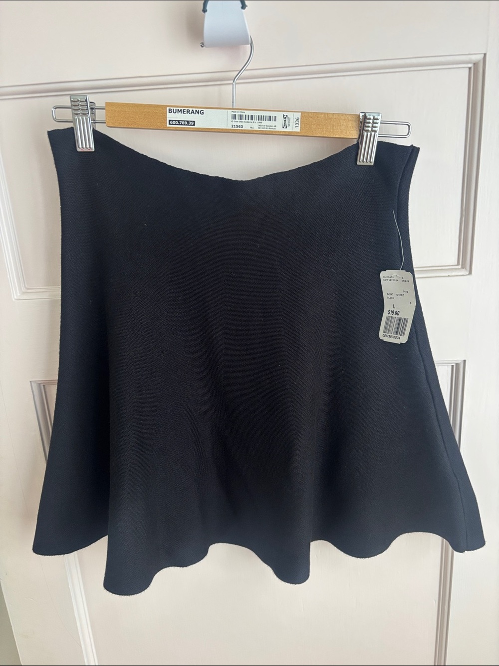 Black skater skirt